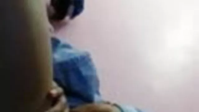 ஆபாச ஆன்லைன் பதிவு இல்லை கல்லூரி கவர்ச்சியாக பார்க்க ஒரு பெண் அணி பங்கேற்க