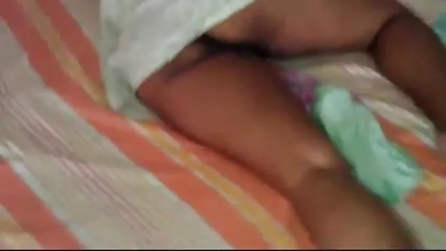 ஆபாச ஆன்லைன் பதிவு இல்லை தேசி, கவர்ச்சி திரைப்பட முழு பிடித்து, இரண்டு முறை