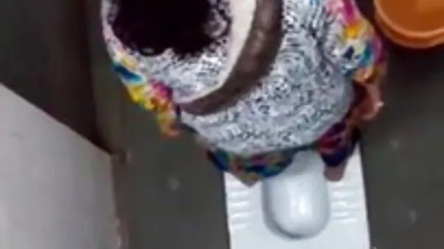 ஆபாச ஆன்லைன் பதிவு இல்லை தேசி இந்திய செக்ஸ் கழிப்பறை அலைய