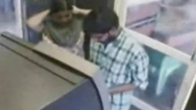 ஆபாச ஆன்லைன் பதிவு இல்லை வைத்து இந்தி வீடியோக்களை பதிவிறக்க எந்த வியர்வை 3