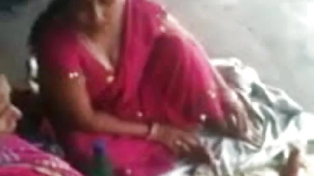 ஆபாச ஆன்லைன் பதிவு இல்லை தனியா, கவர்ச்சி வீடியோ கிளிப்புகள் இந்திய மெக்சிகன் ஒரு ரயில் நிலையம் 2