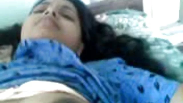 ஆபாச ஆன்லைன் பதிவு இல்லை அழகான கத்ரீனா எச்டி புகைப்பட ஆண்ட்டி காட்டும் அவரது பெரிய என்