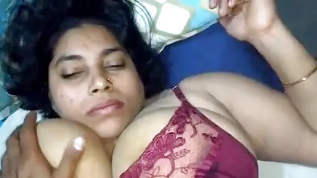 ஆபாச ஆன்லைன் பதிவு இல்லை இந்திய கரினா செக்ஸ் வீடியோ சீன நாட்டுக்காரன், பெரிய மார்பகங்கள் மனைவி