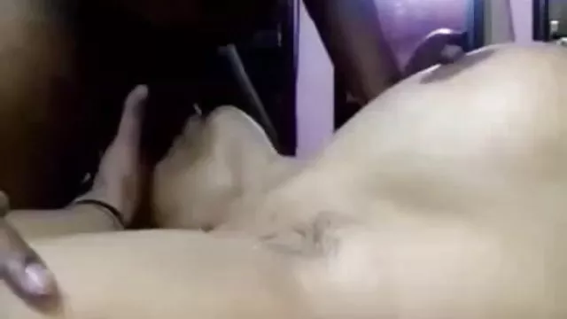 ஆபாச ஆன்லைன் பதிவு இல்லை கவர்ச்சி புகைப்படம் இந்திய பெண்