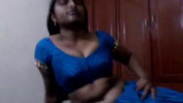 ஆபாச ஆன்லைன் பதிவு இல்லை ஆந்திர போஜ்புரி வீடியோ அத்தை, மற்றும் புடவையை துண்டு