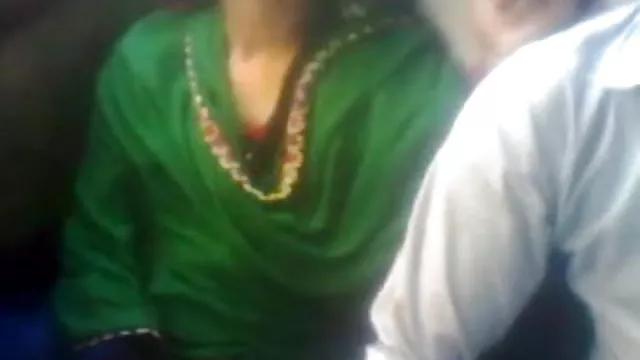 ஆபாச ஆன்லைன் பதிவு இல்லை இந்திய ஜப்பான் பஸ்