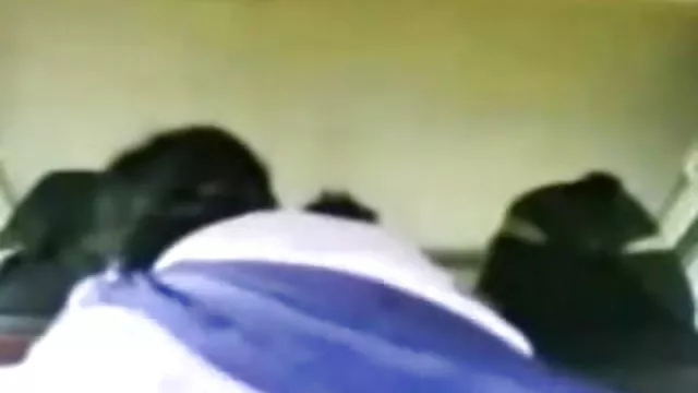 ஆபாச ஆன்லைன் பதிவு இல்லை தேசி