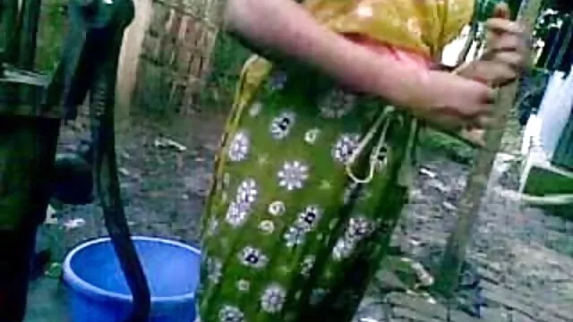 ஆபாச ஆன்லைன் பதிவு இல்லை பங்களா தேசி கிராமத்தில் பெரிய என் பெரிய மார்பகங்கள்