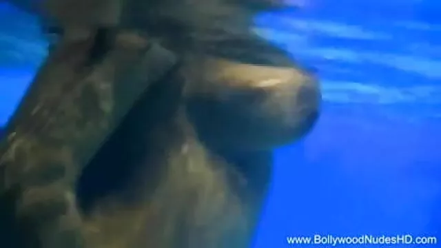 ஆபாச ஆன்லைன் பதிவு இல்லை நடனம் கவர்ச்சி நீர்