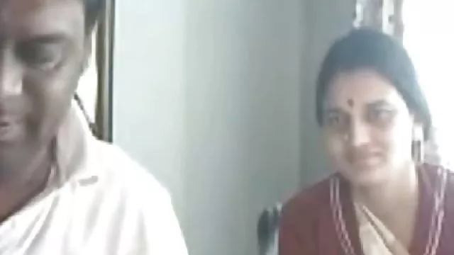 ஆபாச ஆன்லைன் பதிவு இல்லை தேன்
